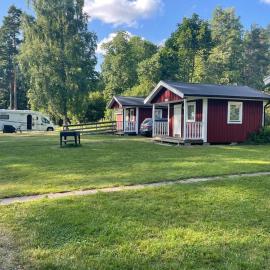 Klämmingsbergsbadets - STUGA GÖSEN, hotel a Gnesta