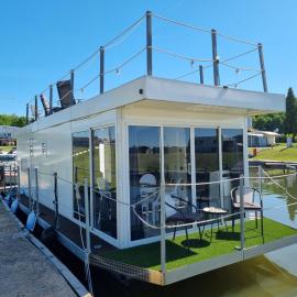 Main Hausboot Lore in der Marina Trosdorf bei Bamberg, hotel sa Bischberg