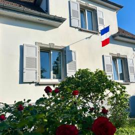 Ravissant 3P 90m2 au calme, proche du parlement européen, hotel in Strasbourg