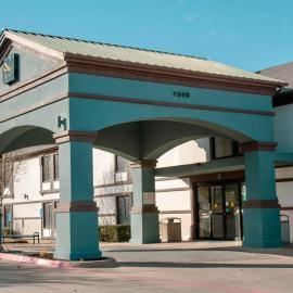 Quality Inn & Suites Irving DFW Airport South, hotel in Irving