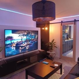 Modern flat in quiet residential cul-de-sac