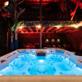 Manage में, होटल INTENSE Senses Experience - Suites wellness avec piscine, jacuzzi, sauna, billard etc