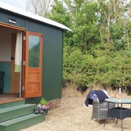 Delightful shepherd's hut in a rural location