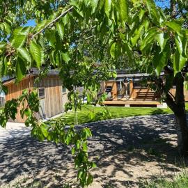 Chalet Obstblüte, hotel in Glonn