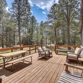 Private Black Hills Home w/ Corral: Horses Welcome