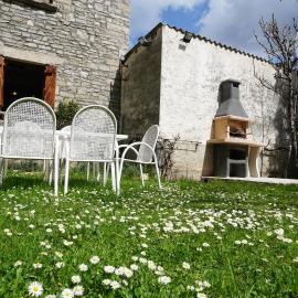 Cirjuana, casa en el centro con agradable jardín y barbacoa BY PIRINEOS 360, hotel v destinaci Biescas
