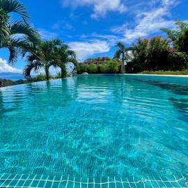 Villa Pamatai en toute intimité avec piscine et vue imprenable