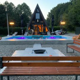 Vikendica Sofijina Luka, hotel in Slatina