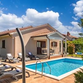 Casa Celeste With Private Pool - Happy Rentals