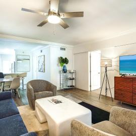 Modern 2BR Apartment at Spanish River - Walk to Beach
