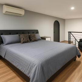 Spacious Modern Soho Brooklyn Apartment Alam Sutera, hotel a Dongkal Dua