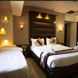 Redwings Castle Hotel