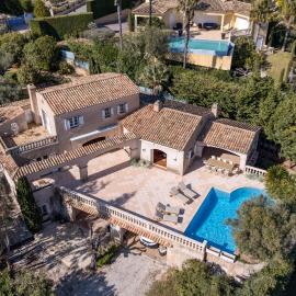 Sainte-Maxime - Villa de standing avec piscine & vue mer