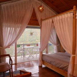 Whispering Oaks by Happy Himalayan, hotel en Rāmgarh
