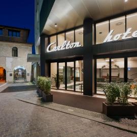Hotel Carlton, готель у Тревізо