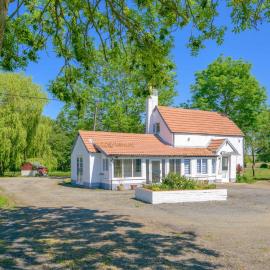 SPA Cottage With Mineral Water, hotel u gradu Stamford