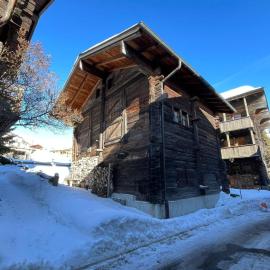Magnificent chalet Opa，雷金根的飯店