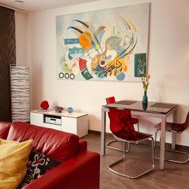 AAM Ferienwohnung 75qm Saarlouis citynah PP WiFi: Saarlouis şehrinde bir otel