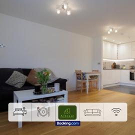 One Bedroom Apartment By Arhouse Apartments Short Lets & Serviced Accommodation Kingston With Free WiFi, Hotel in Kingston upon Thames