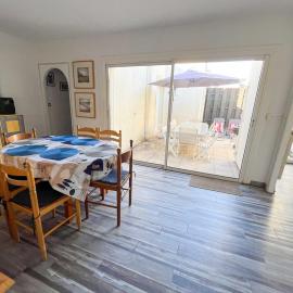 Maison Bord de Mer 6 à 7 pers au Grau du Roi, hotel in Le Grau-du-Roi