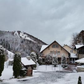 Casa Corina, hotel v mestu Cheia