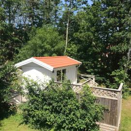 Cosy cottage on Brännö island, hotel en Brännö