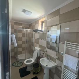 xxx, hotel u gradu Cernica