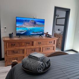 Pine Tree With King Bed, hotel in Prescott
