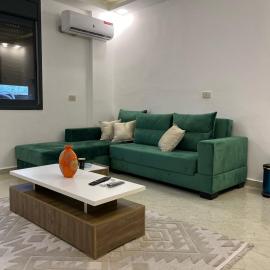 Uptown urban apartment, hotel i Jerash