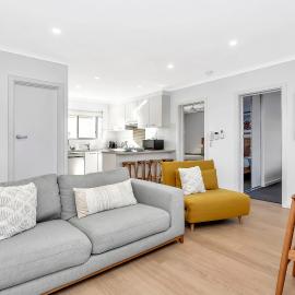 Somerton Sands - Coastal Living by Glenelg South, hotel in Somerton Park