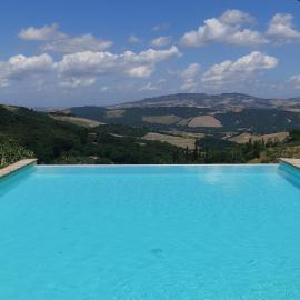 Toscana Autentica - Window to Tuscany, Casale XVI sec, Infinity Pool