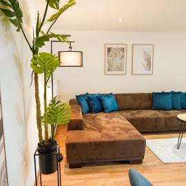 Papyrer Apartment - Stilvolles Apartment in Lenggries, hotell i Lenggries