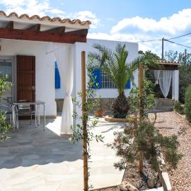 VIVIENDAS ES CARNATGE, hotel in Playa Migjorn
