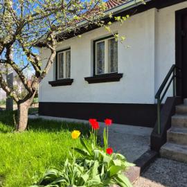 Old house by the stream, hotel in Donja Stubica
