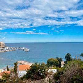 Appartement vue mer aux portes de Monaco