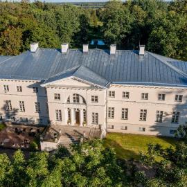 Saku Manor & Beerspa, hotel en Saku