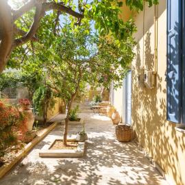 Oasis Μansion, 2min from Sitia centre & beach โรงแรมในซิเตีย