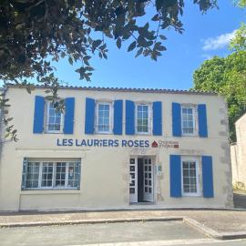 Logis des Lauriers Roses, hotel v destinácii Marennes