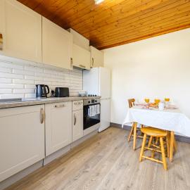 Steepleview 2 Bedroom, Hotel in Trim