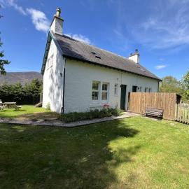 Holiday Home 1 Railway Cottage by Interhome
