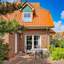 Maubach, Hotel in Greetsiel