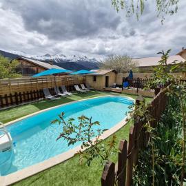 grande maison familiale avec piscine chauffée