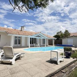 Élégante villa moderne à deux pas de la plage - FR-1-831-7