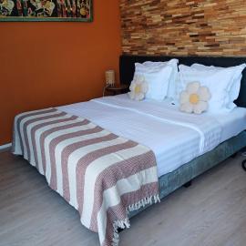 East Meets West Bed and Breakfast