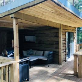 Treetops at Wildwoodz Off grid treehouse No electricity, hotel em Allangrange Station