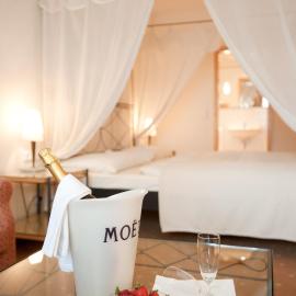 Hotel Barbarossa, hotel di Düsseldorf