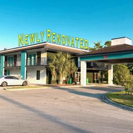 Days Inn by Wyndham Eglin AFB, hotel en Niceville