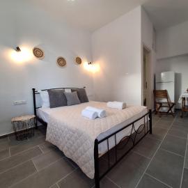 Aegean Traditional Suite Ιn Glinado