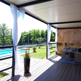 Small country house, Hotel in Manjadvorci