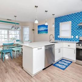 Surfside Retreat- Close to Beach & Boardwalk!